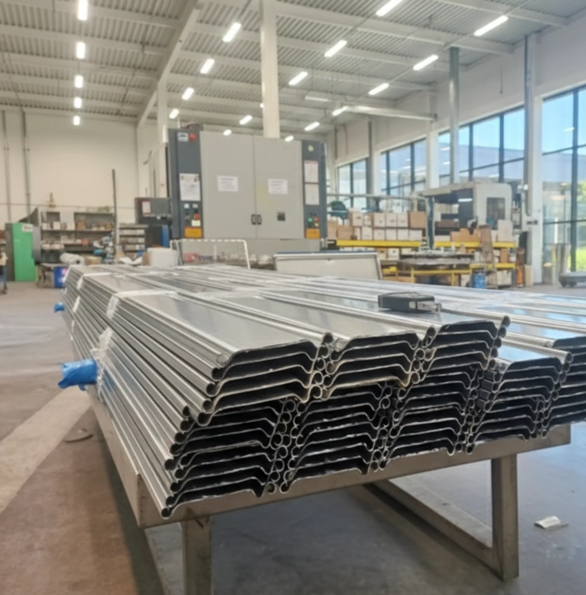 Fabrication Sur-Mesure rideau metallique Bernay